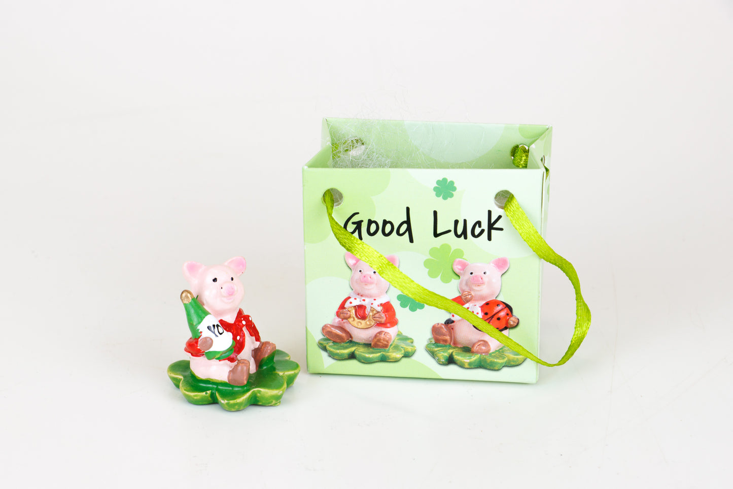 Glücksschwein sitzend